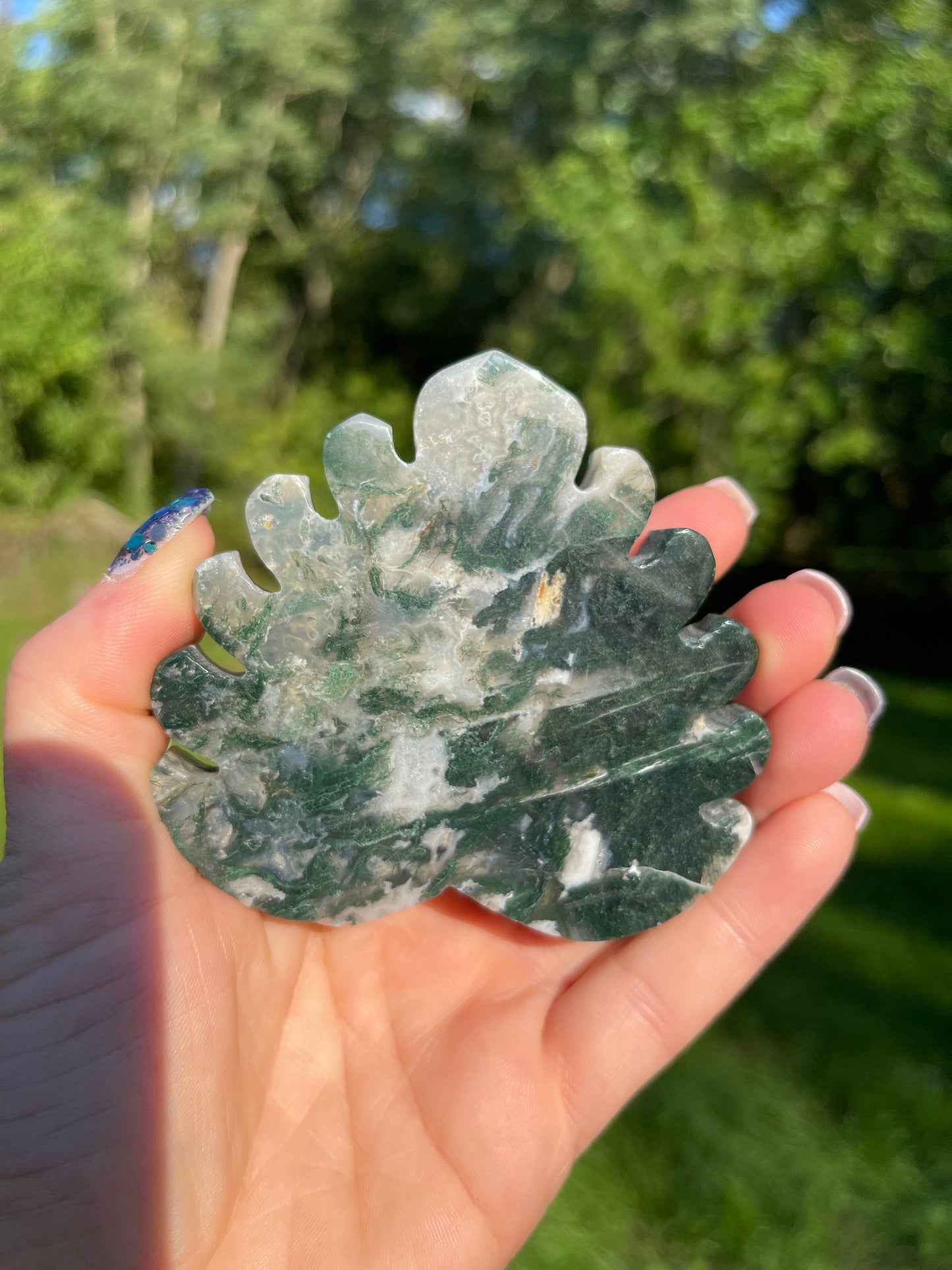 Moss Agate Crystal Leaf Carving