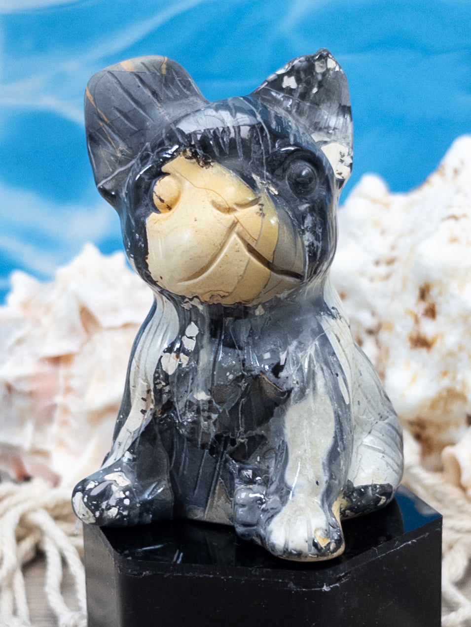 Maligano French Bulldog Carving