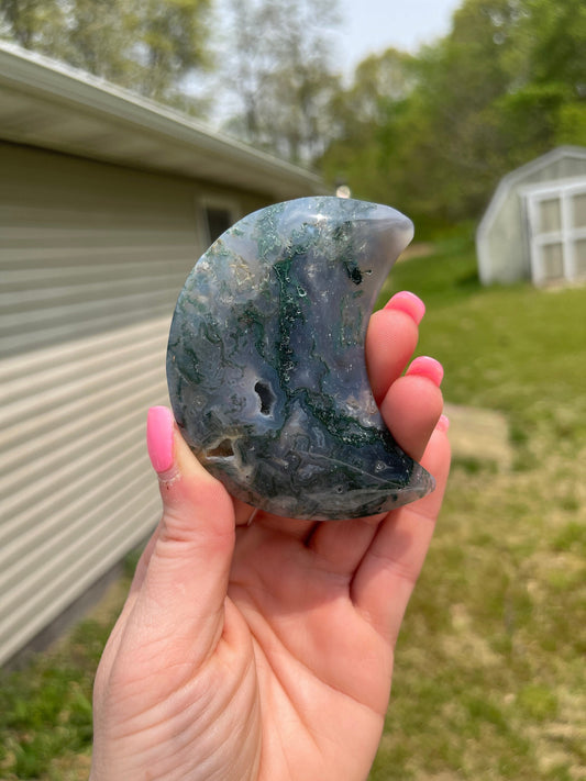 Moss Agate Moon Crystal Carving: Meditation Stone Gift