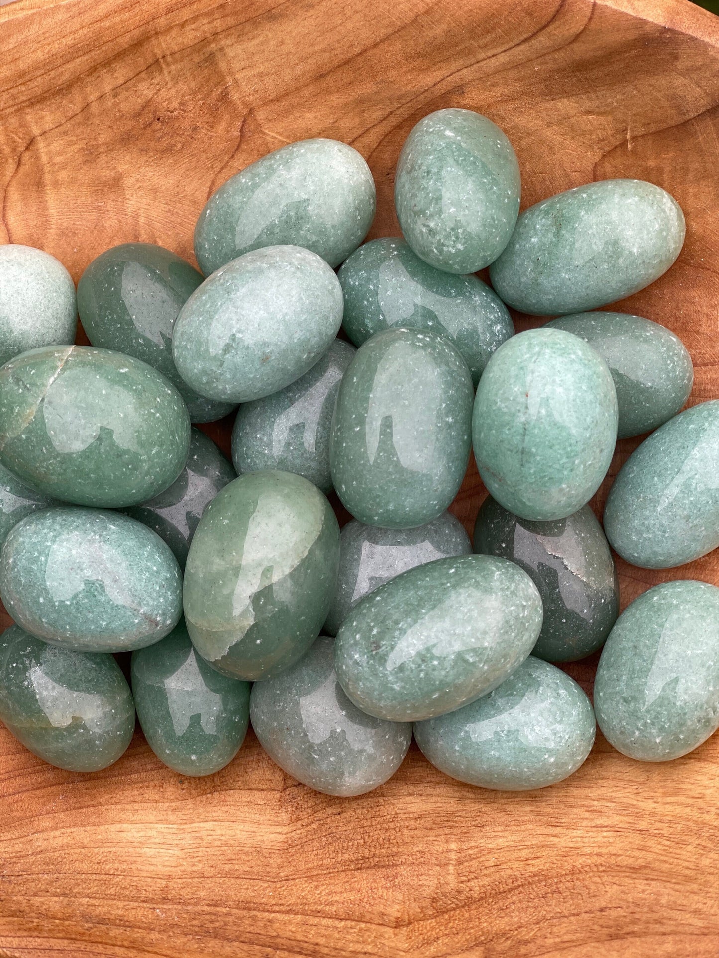 Green Aventurine Tumbled Stone: Abundance, Prosperity, Luck