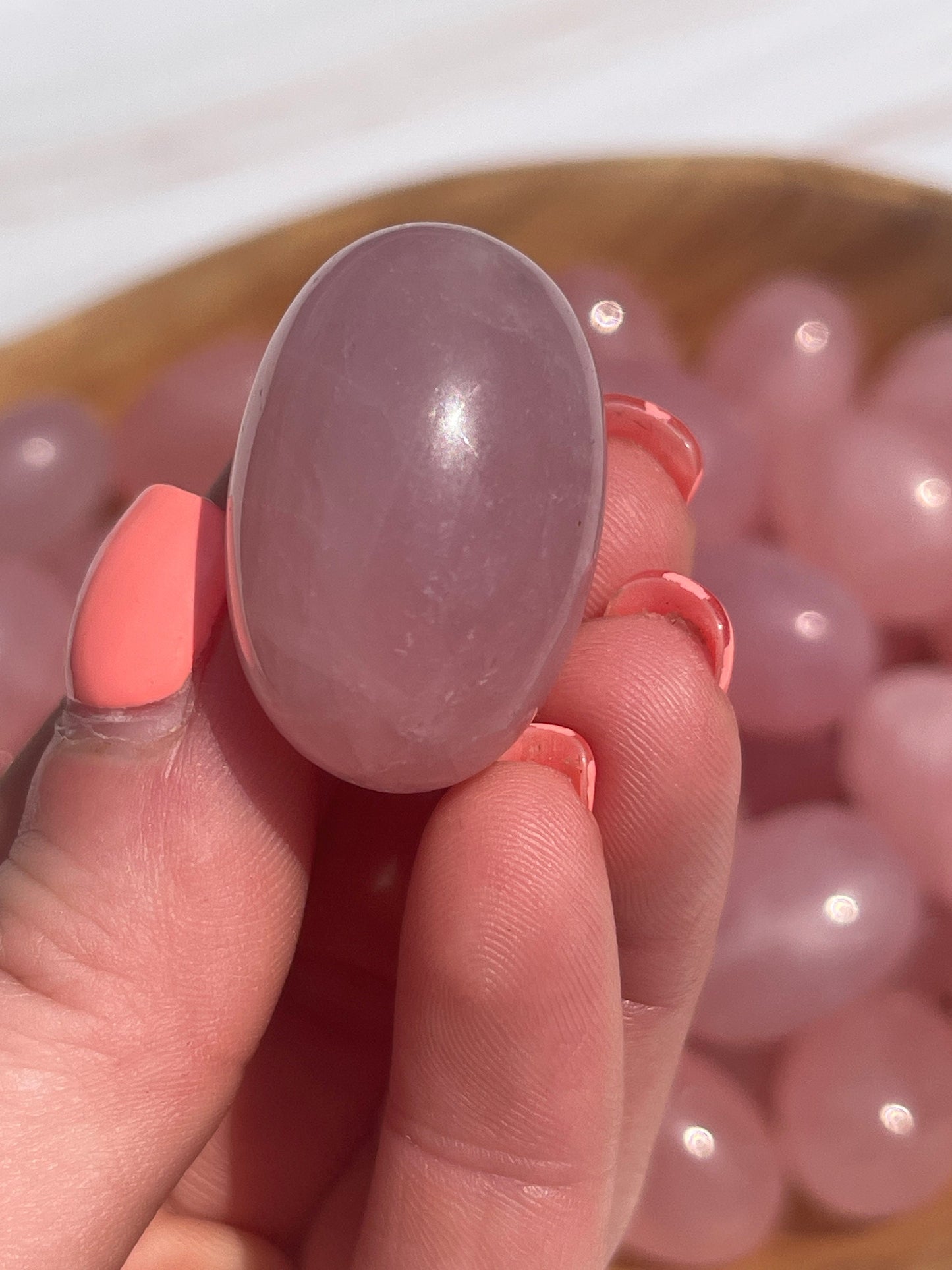 1 Dark Rose Quartz Tumbled Stone with Flash