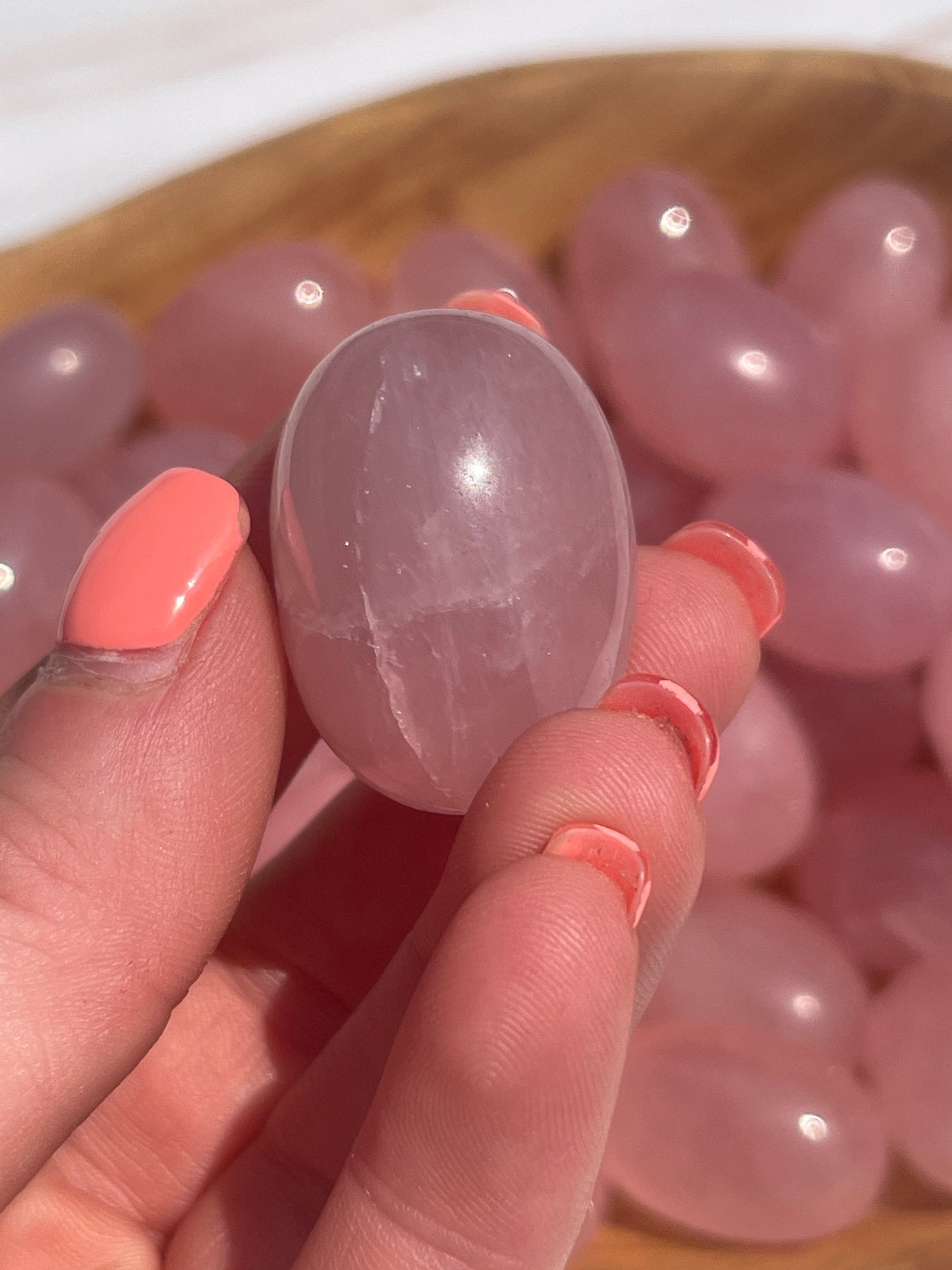 1 Dark Rose Quartz Tumbled Stone with Flash