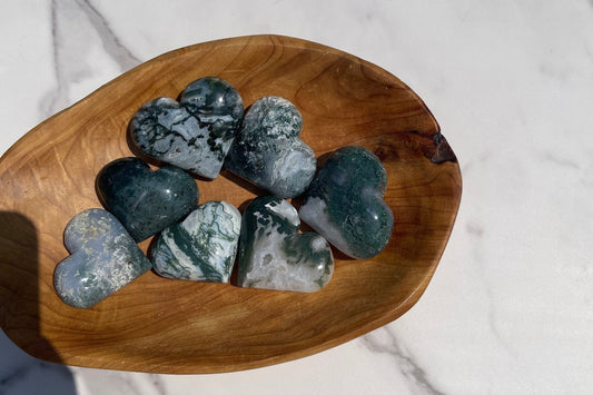 Moss Agate Heart Palm Stone: Crystal Carving, Meditation Gift