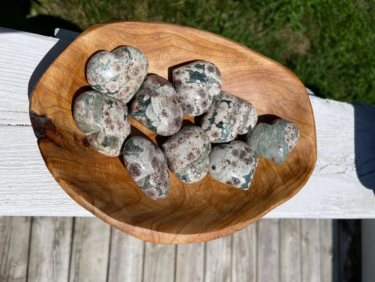 1 Flower Rhyolite Heart Palm Stone