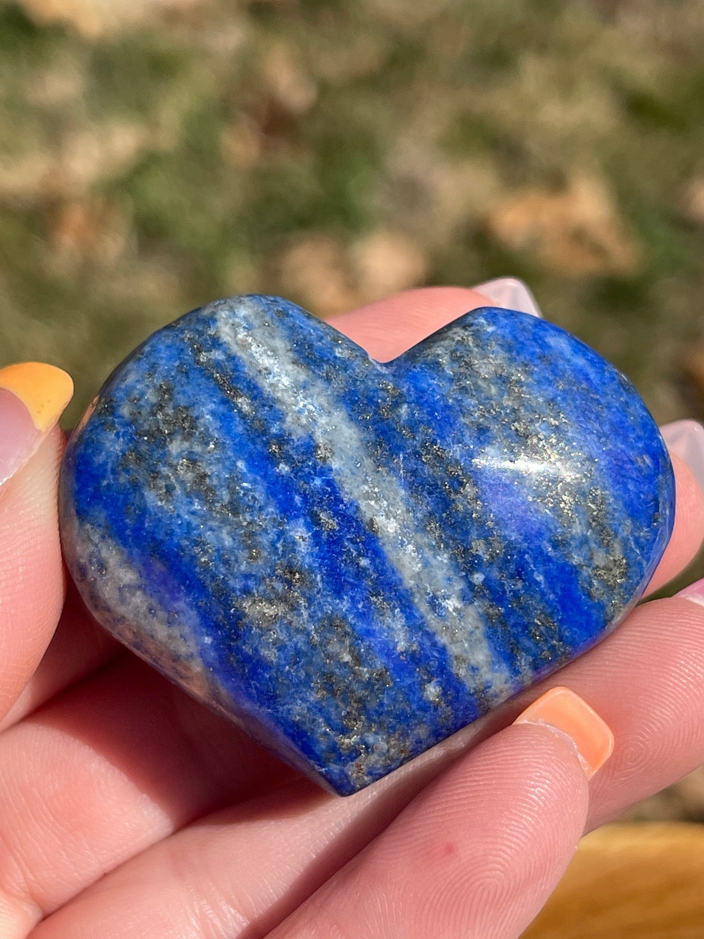 1 Lapis lazuli crystal heart carving