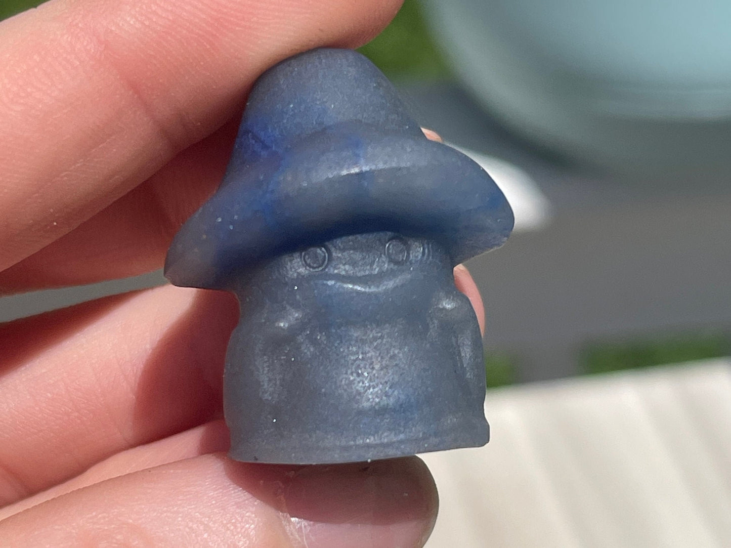 Mixed material mini wizard carving