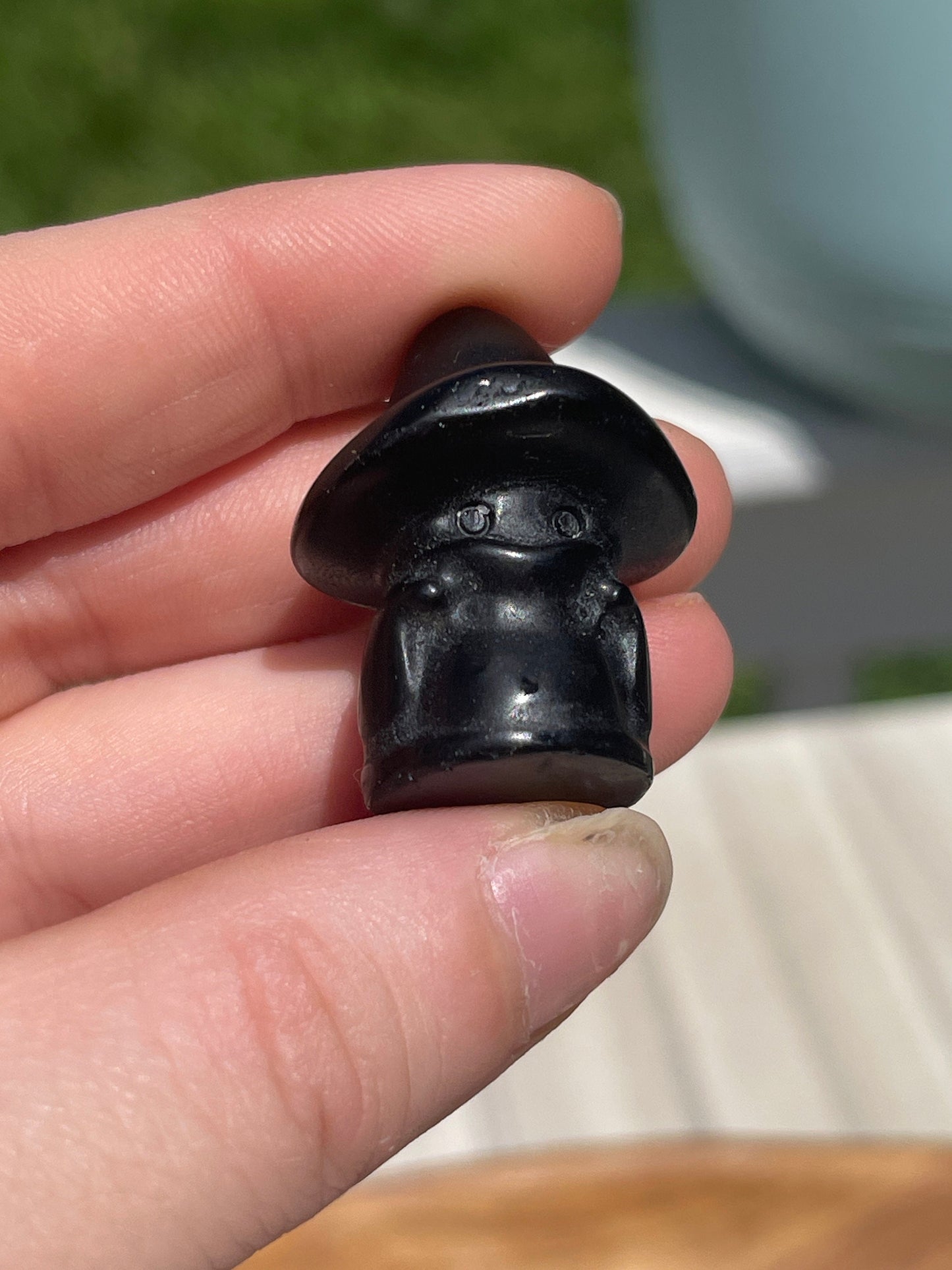Mixed material mini wizard carving