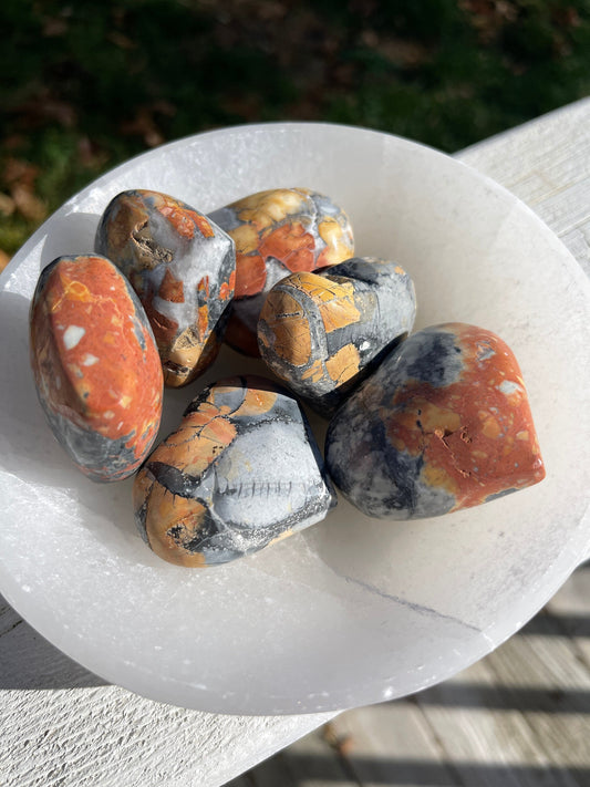 1 Maligano Jasper Heart Palm Stone