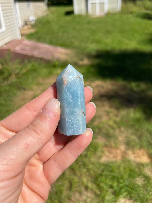 Aquamarine Tower Point - Metaphysical Crystal Energy
