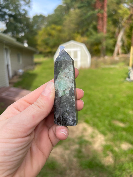 Emerald Crystal Tower: Healing Meditation Carving