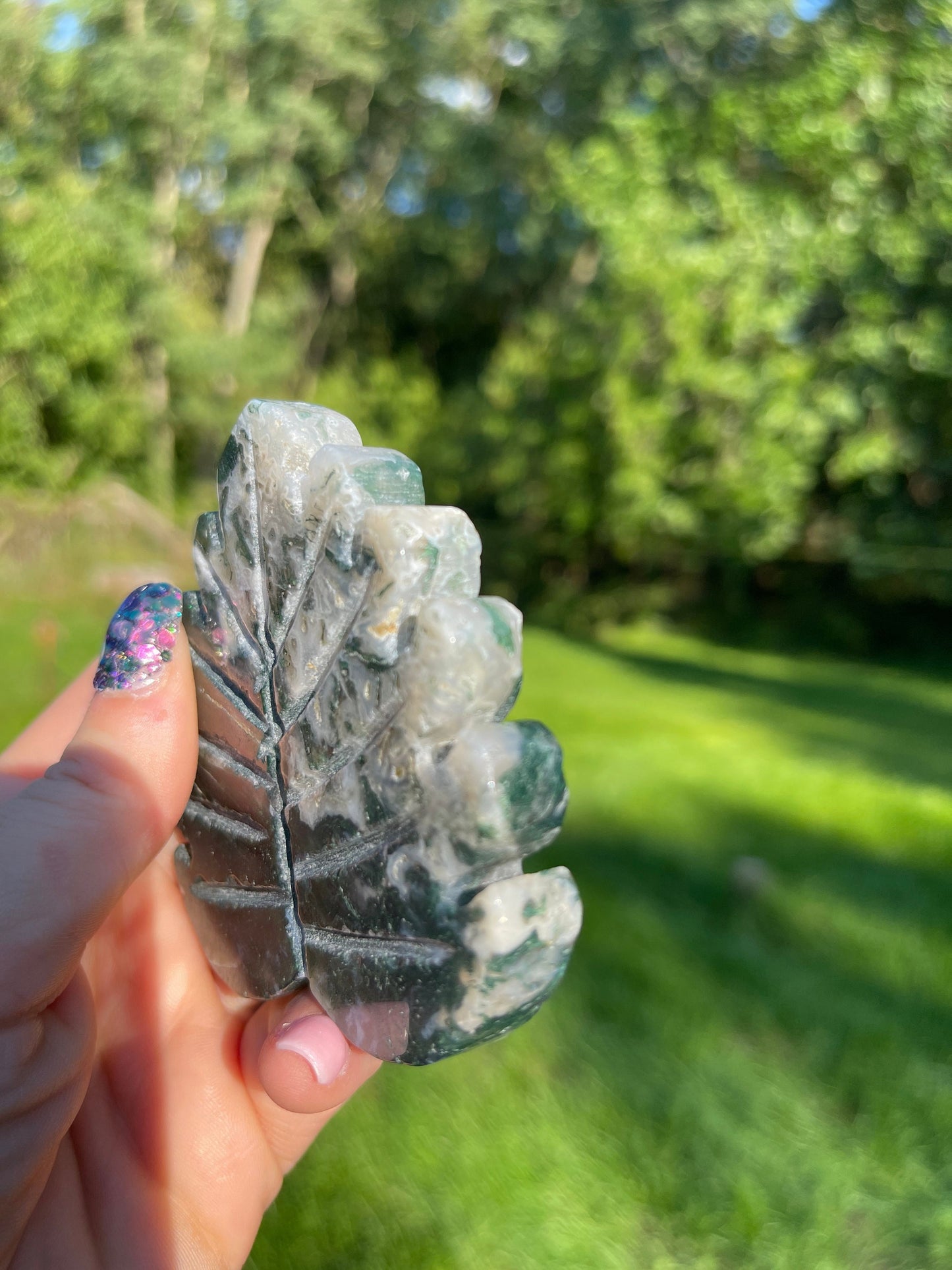 Moss Agate Crystal Leaf Carving