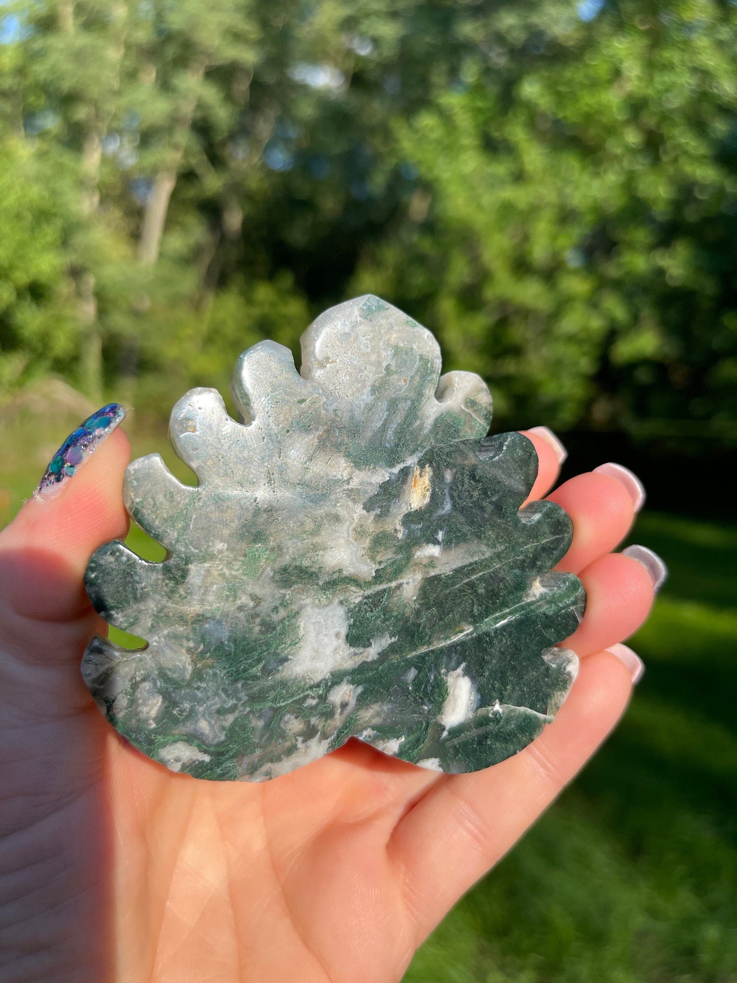 Moss Agate Crystal Leaf Carving