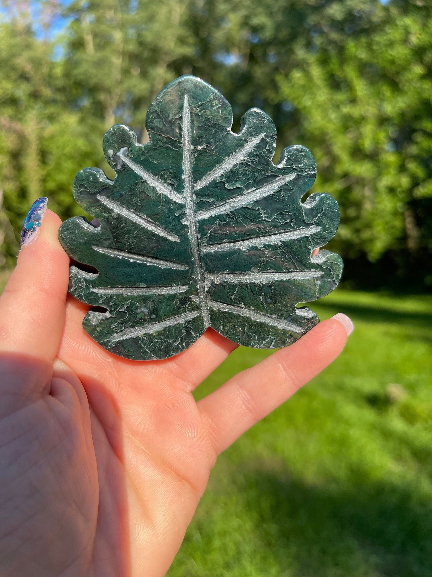 Moss Agate Crystal Leaf Carving