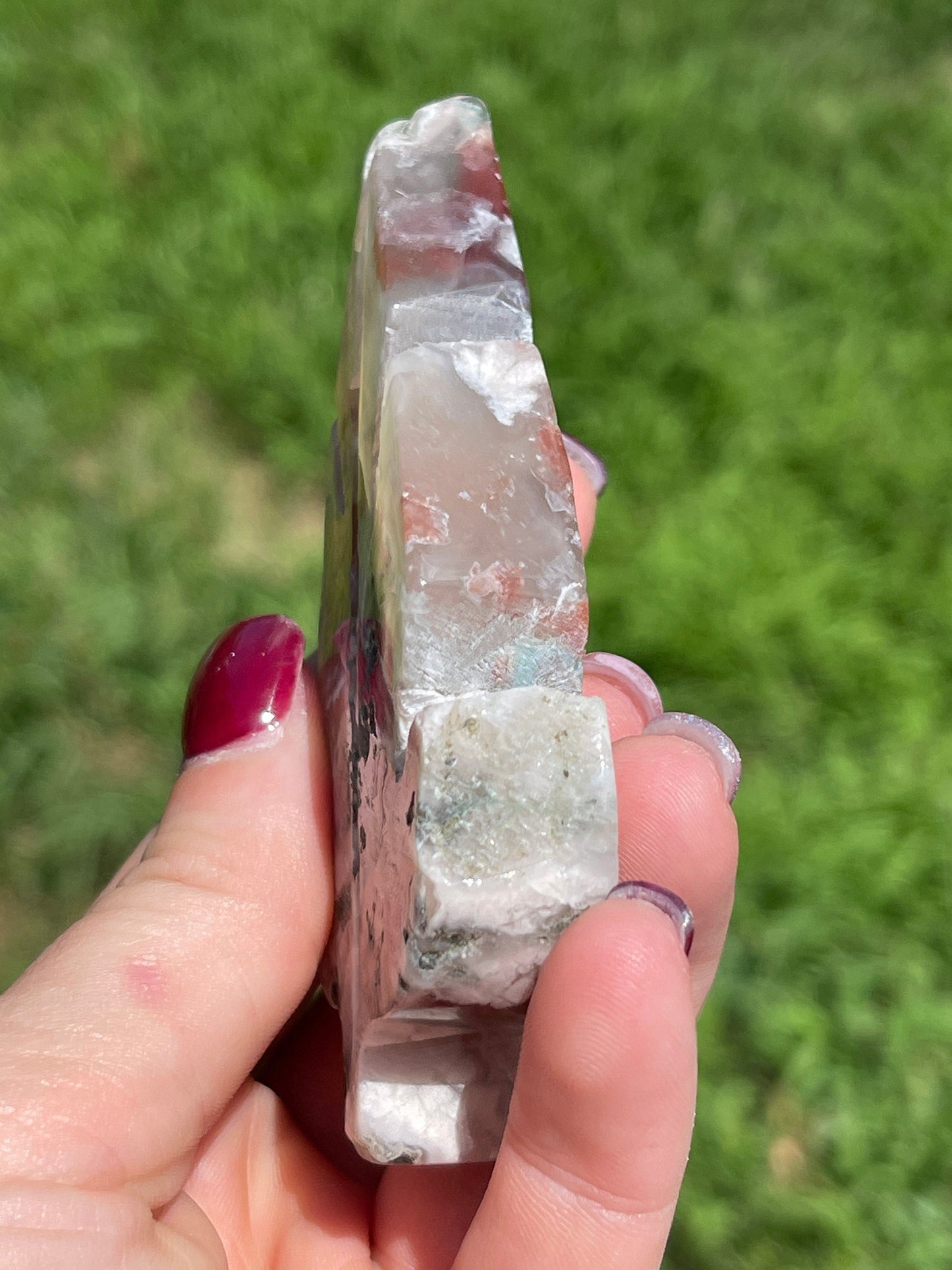 Flower Agate Leaf Carving with Druzy