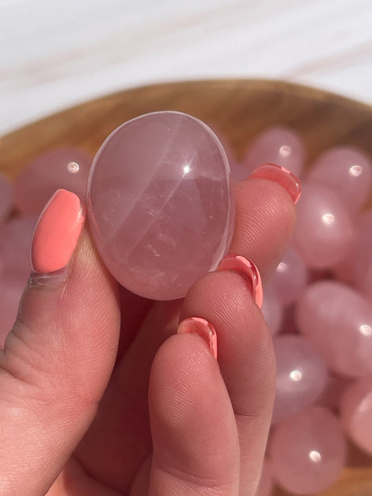 1 Dark Rose Quartz Tumbled Stone with Flash