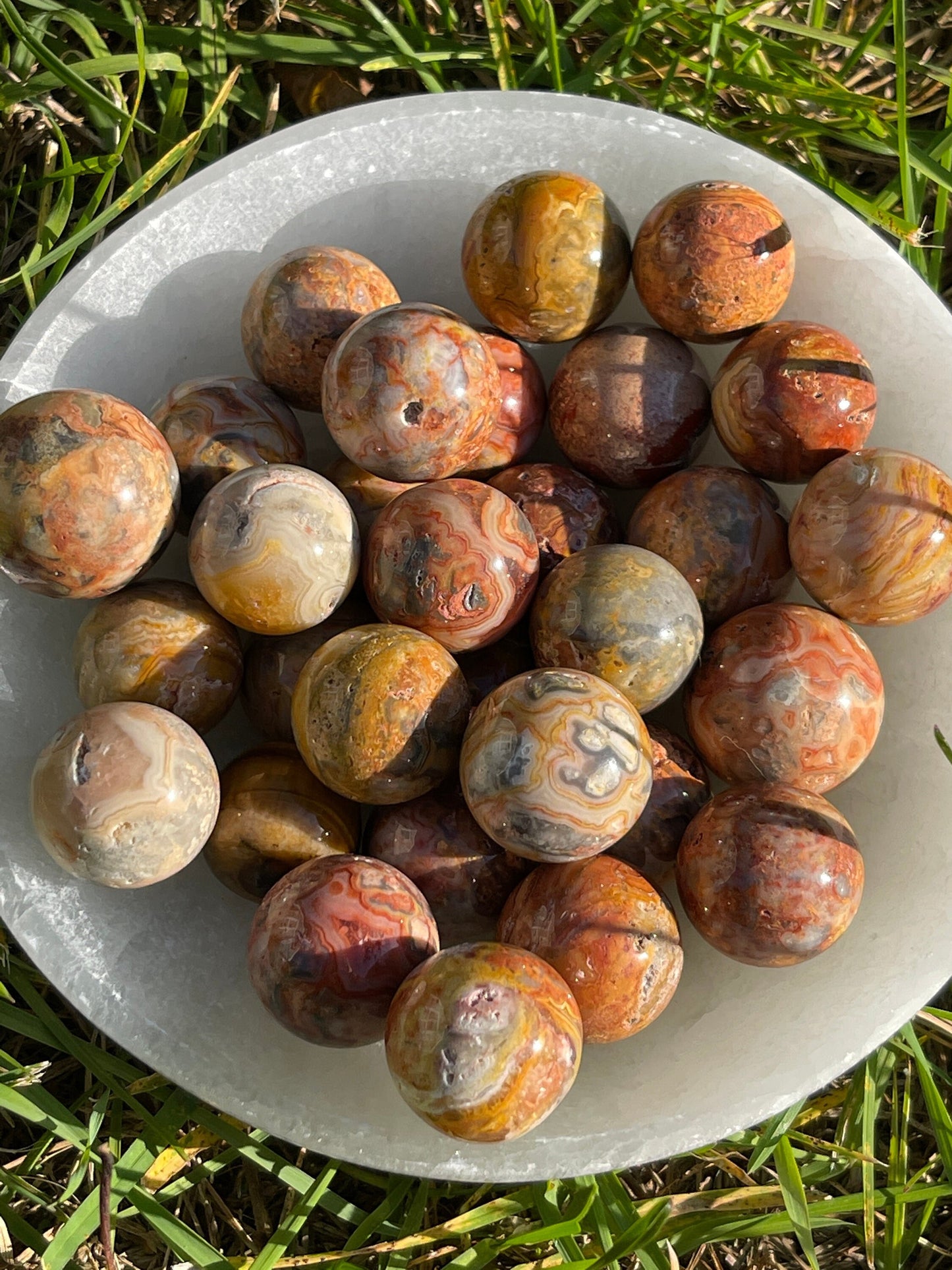 1 Crazy Lace Agate mini sphere