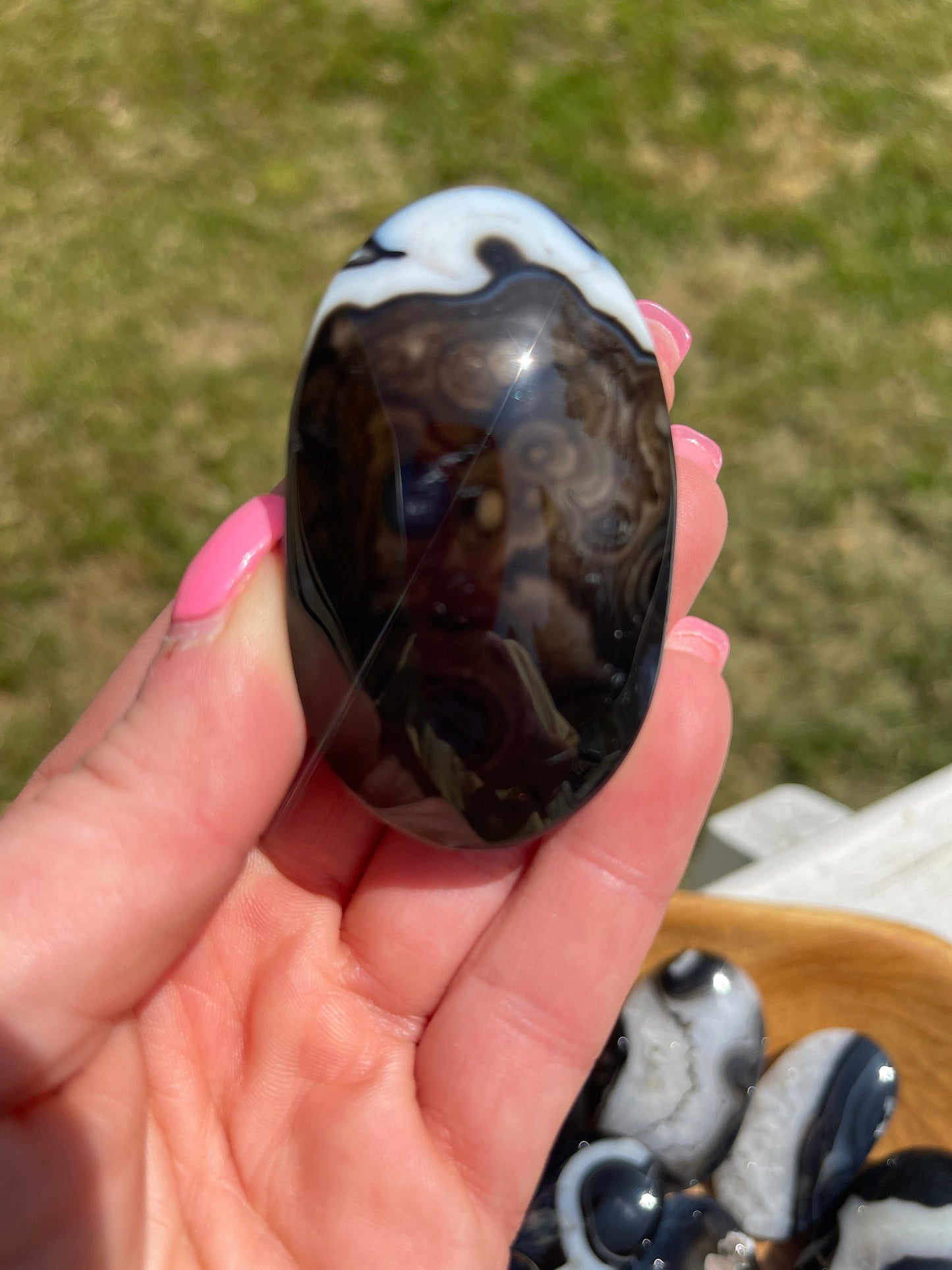 1 Sardonyx Palm Stone