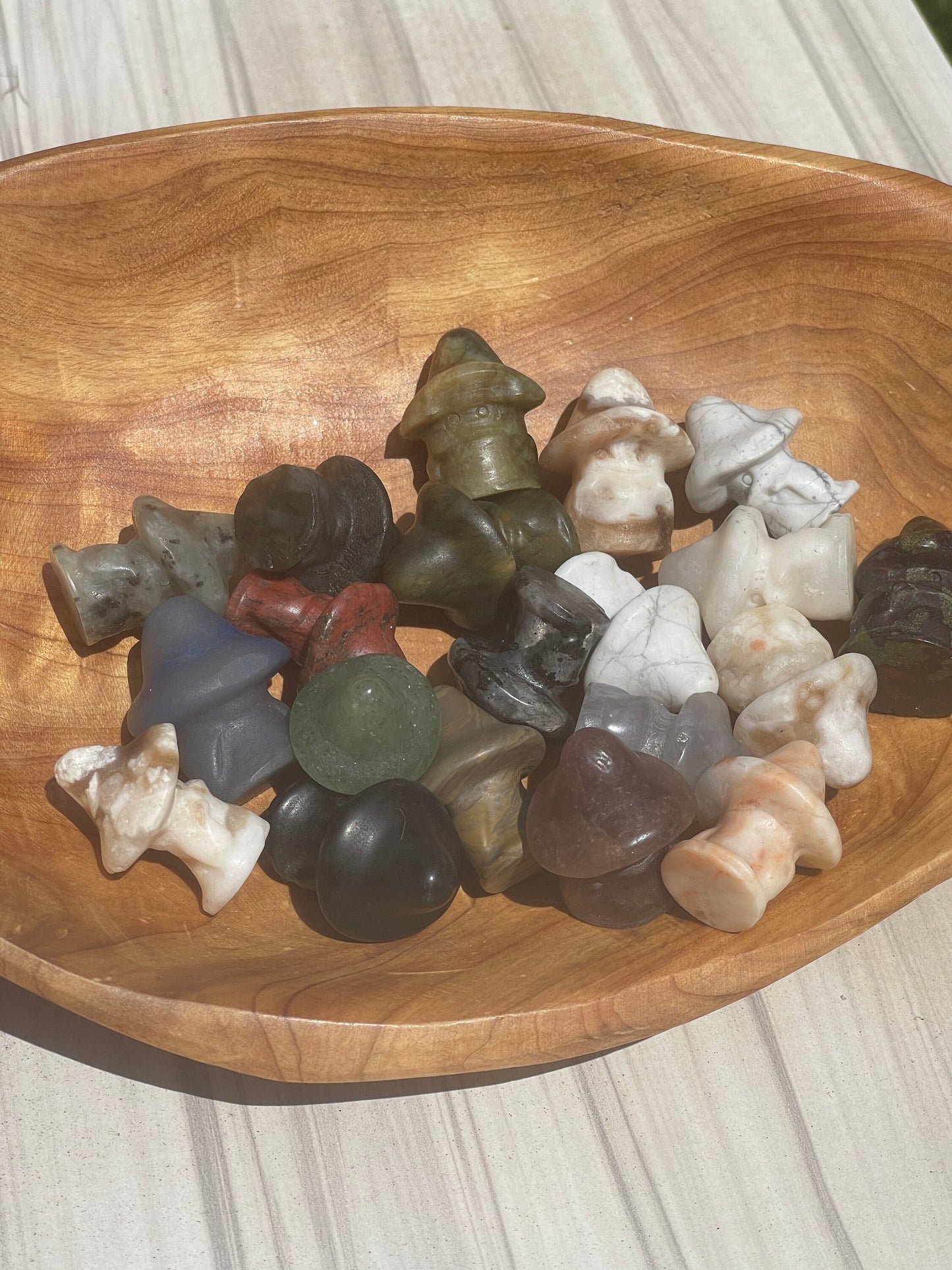 Mixed material mini wizard carving