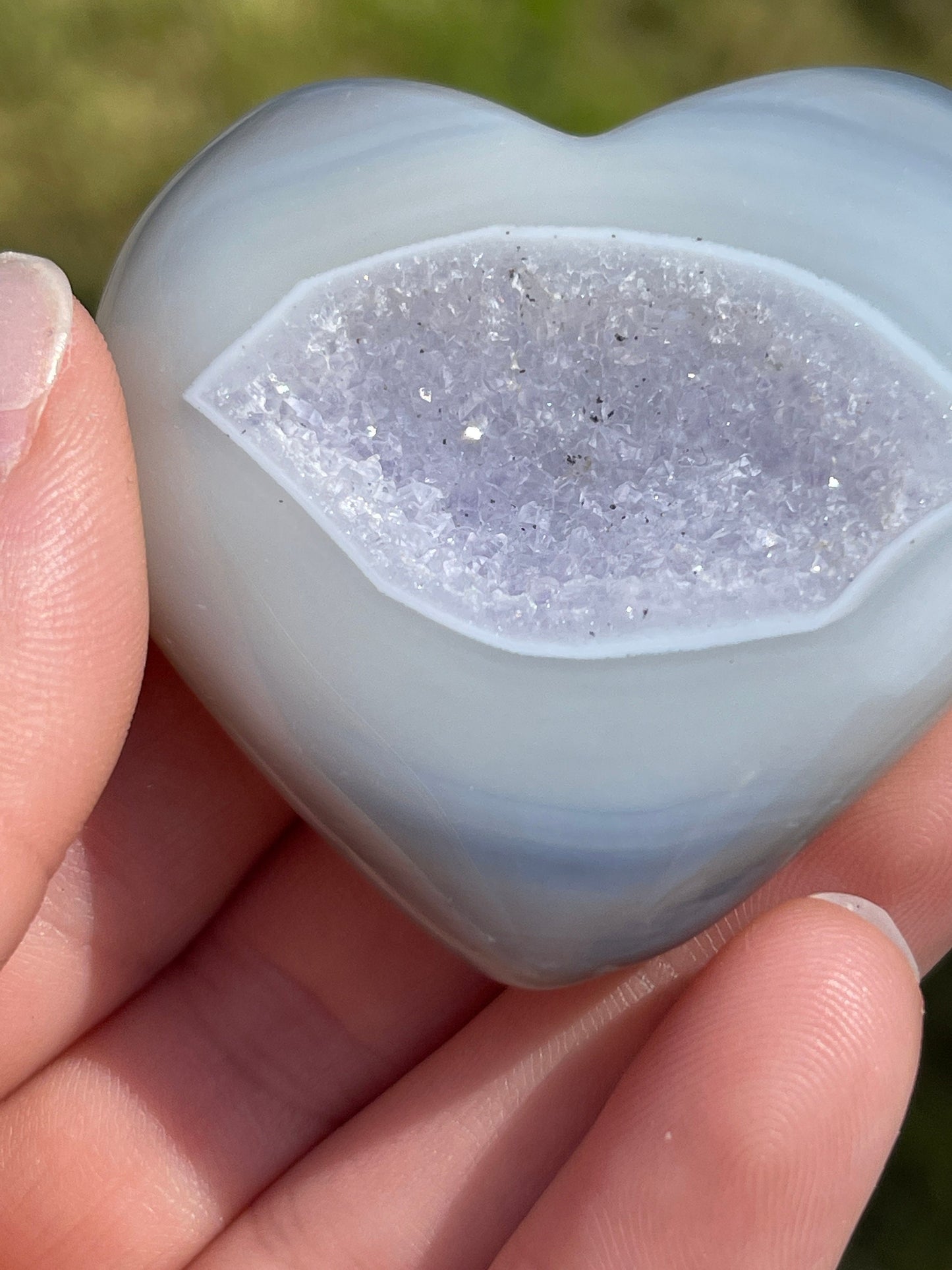 Druzy Agate Heart Carving
