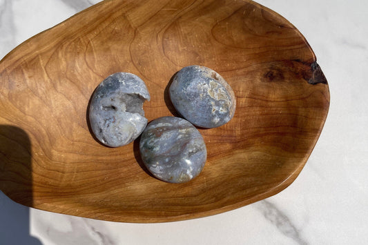 Moss Agate Palm Stone