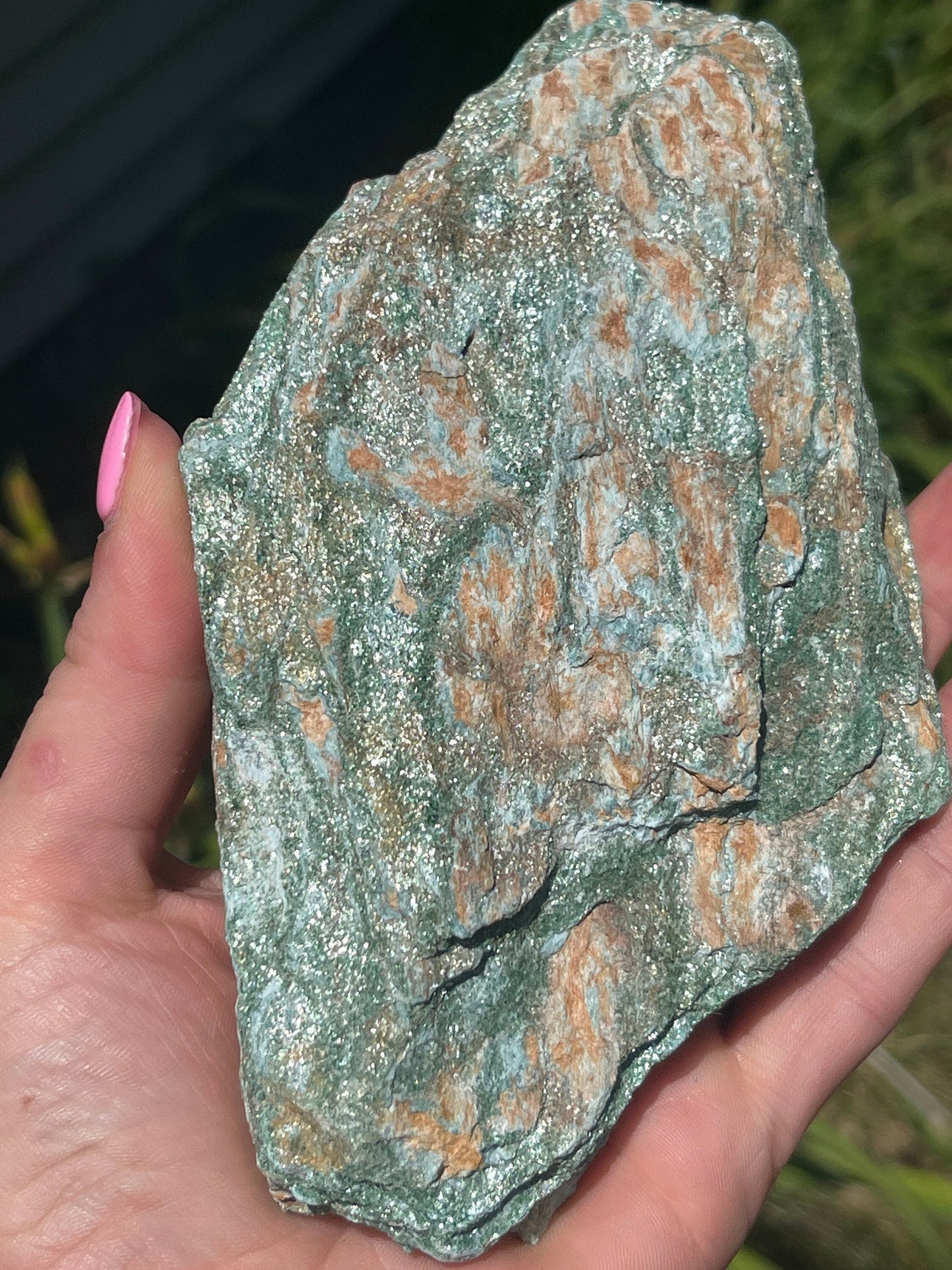 Raw green mica (fuchsite)