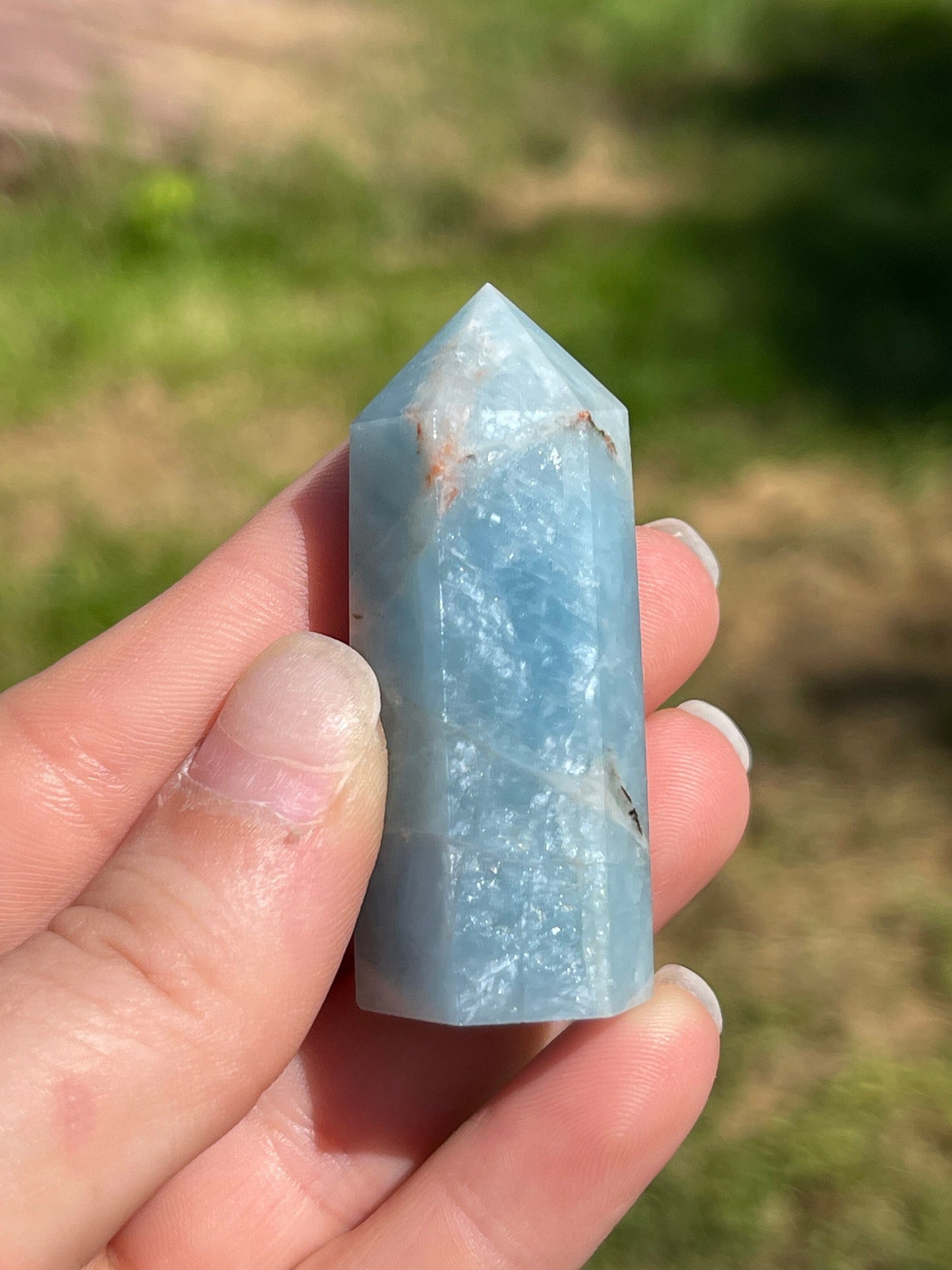 Aquamarine Tower Point - Metaphysical Crystal Energy