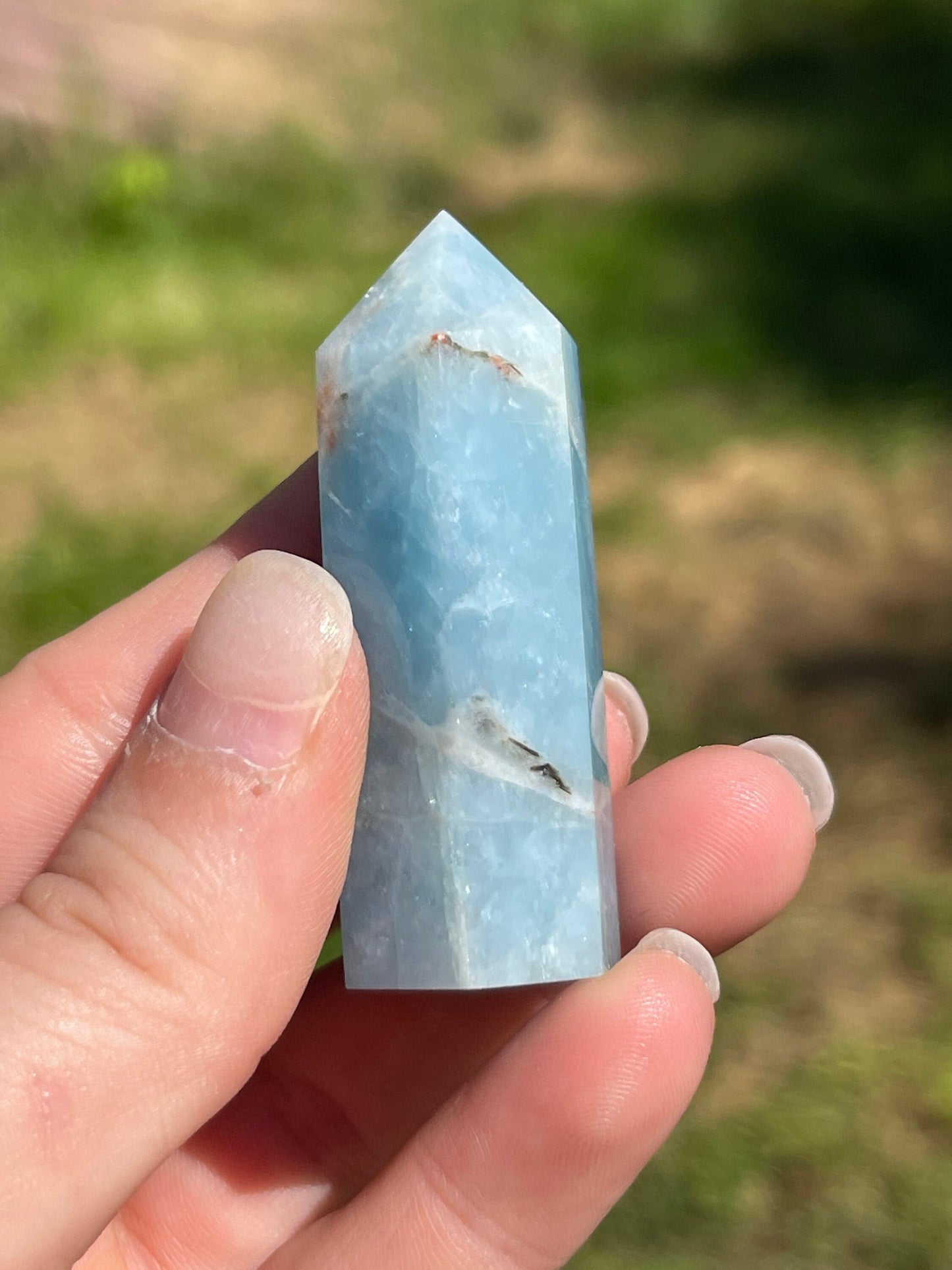 Aquamarine Tower Point - Metaphysical Crystal Energy