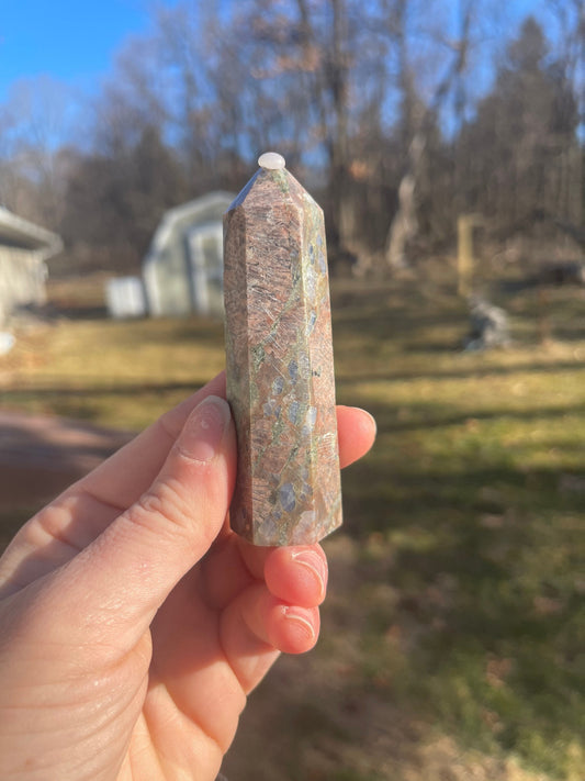 Llanite crystal tower f | que sera | crystal carving | meditation stone