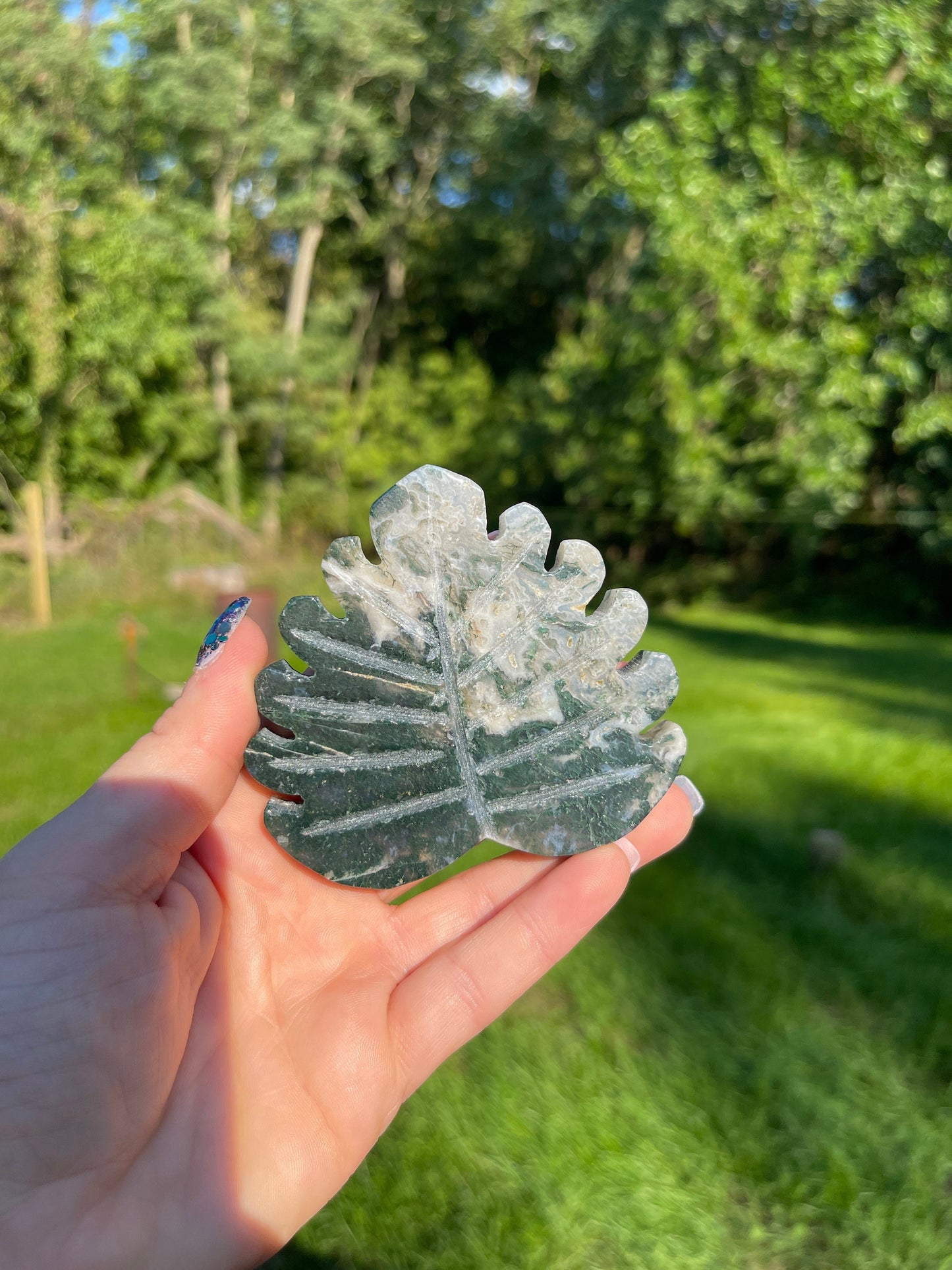 Moss Agate Crystal Leaf Carving