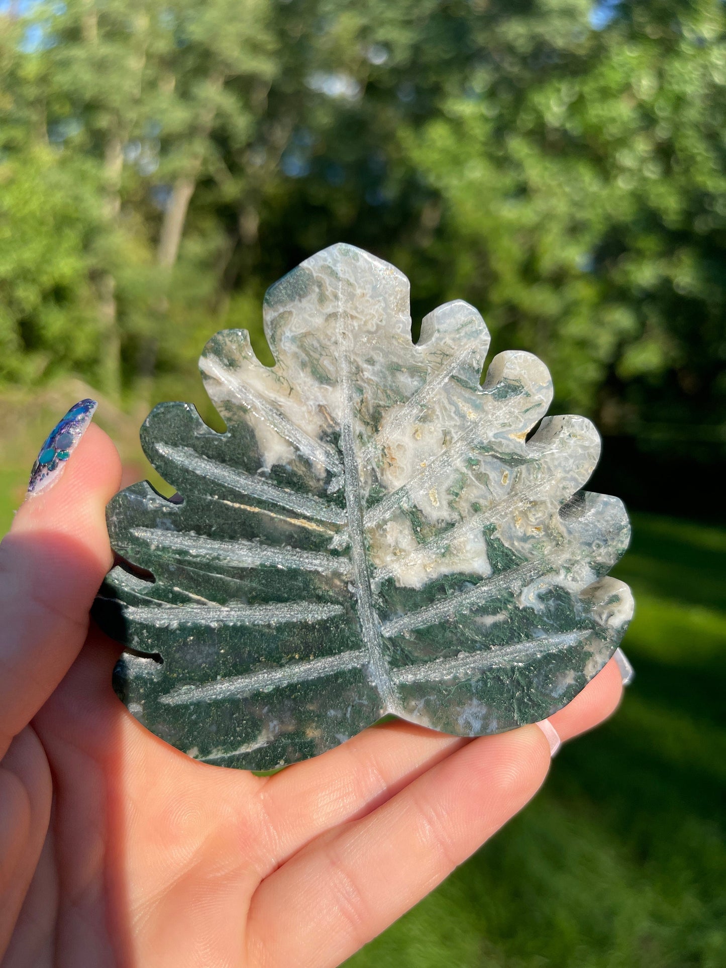 Moss Agate Crystal Leaf Carving