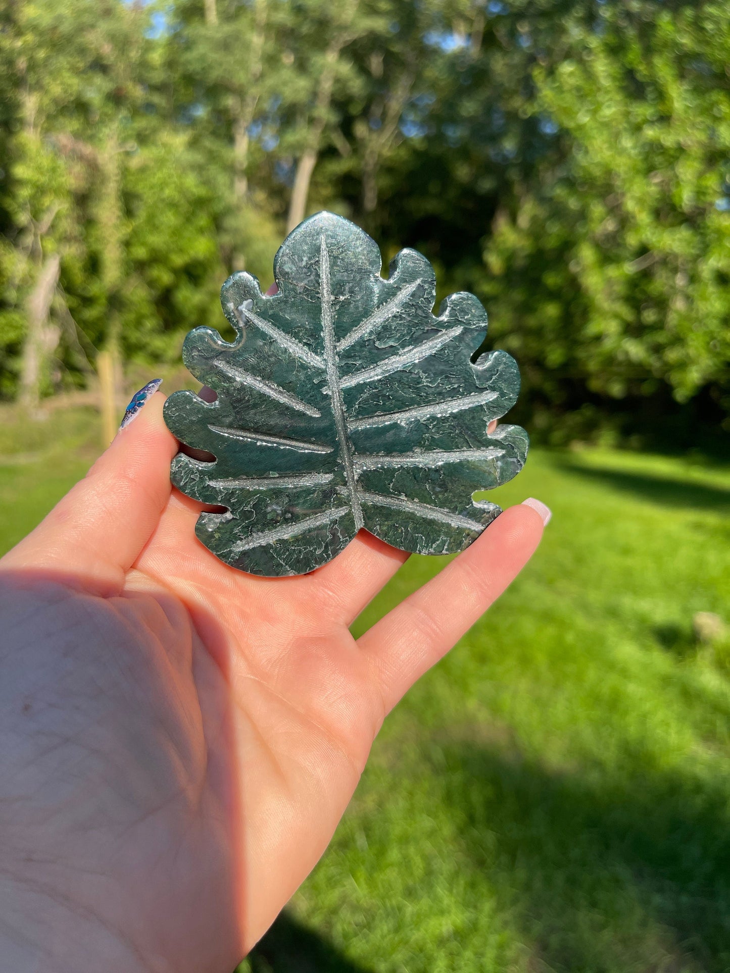Moss Agate Crystal Leaf Carving