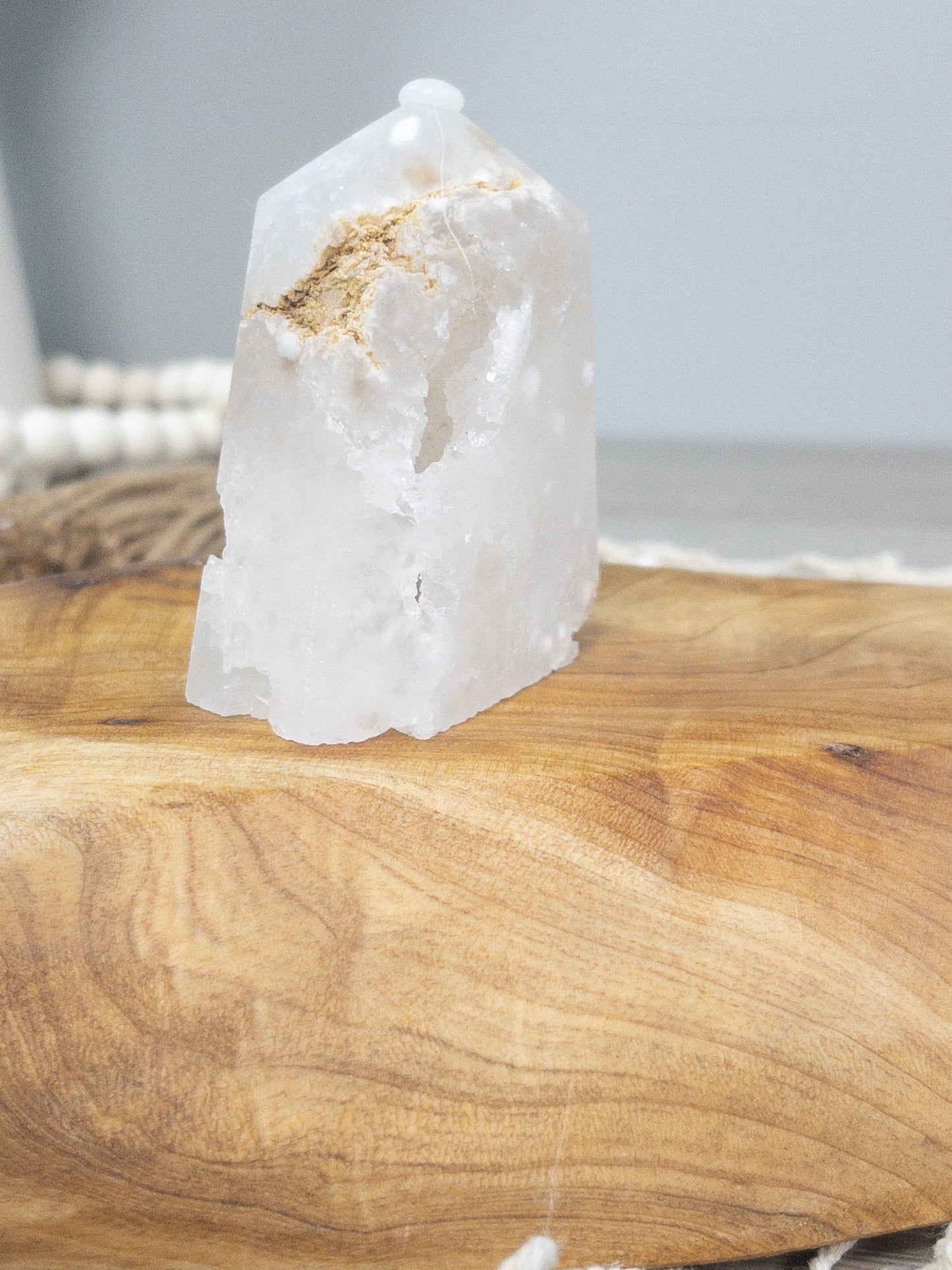 Snowflake agate cluster point