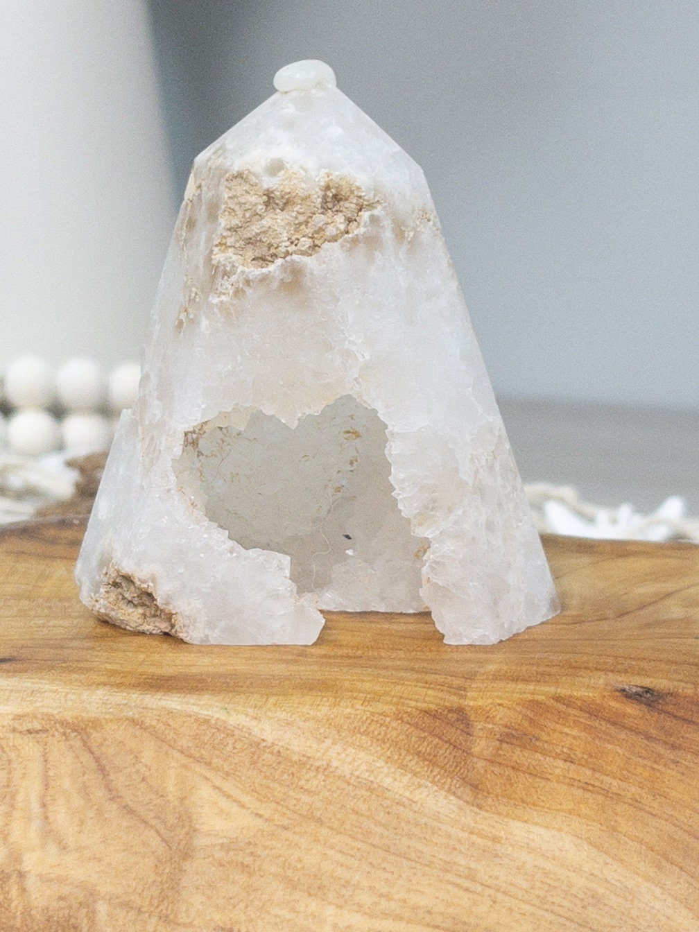 Snowflake agate tower