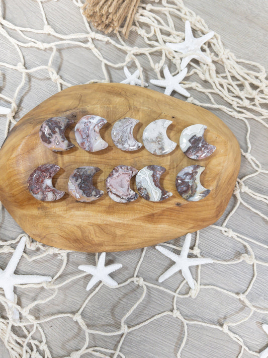 Mexican Agate Moon Carving