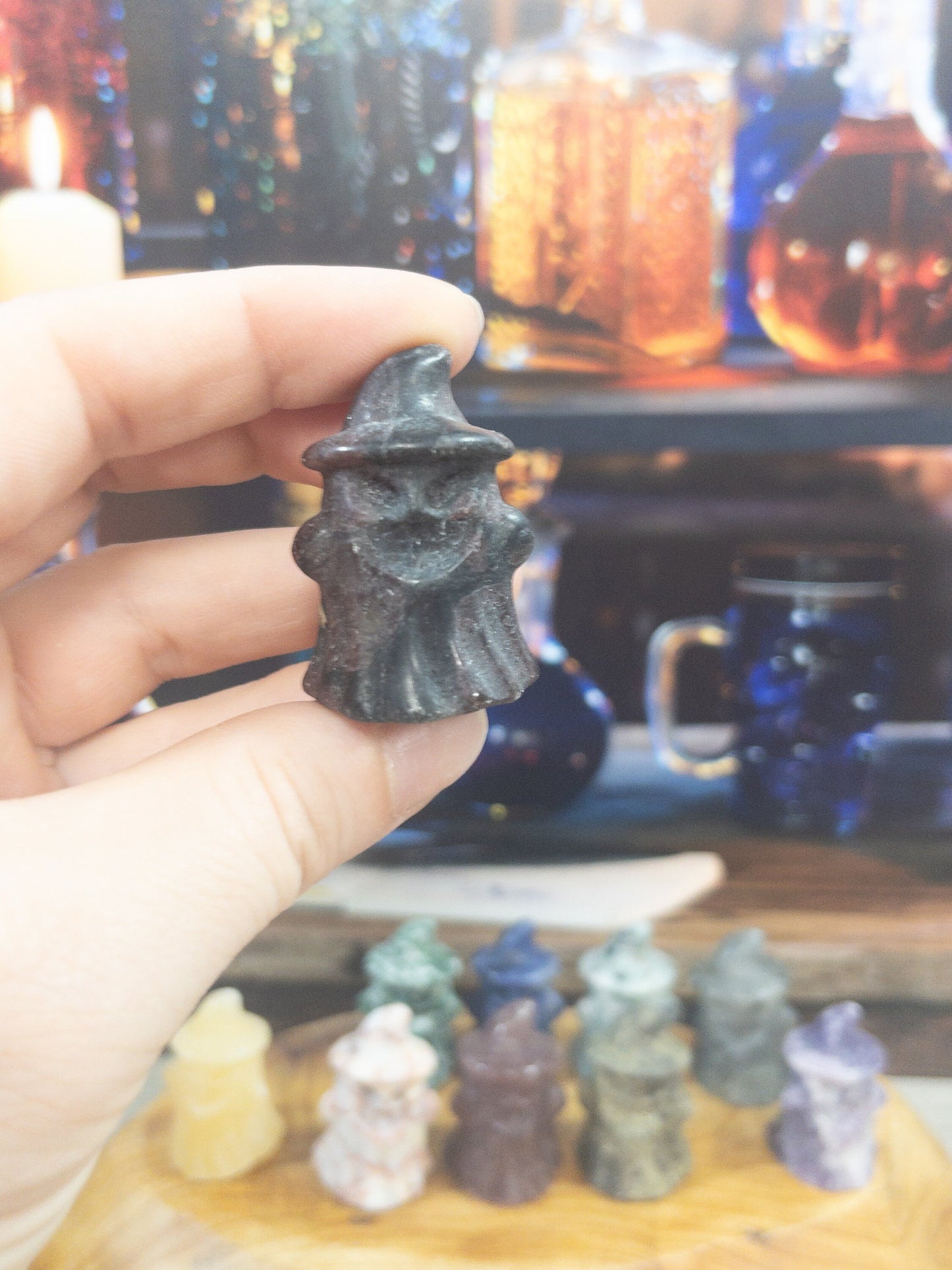 1 Mini ghosts with witch hats carving | Halloween carvings
