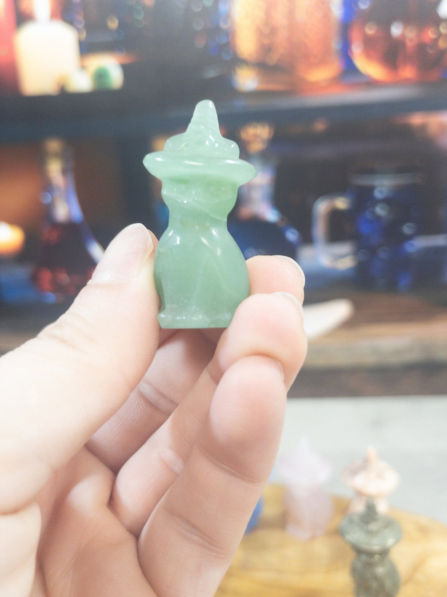1 Mini cat with witch hat carving | Halloween carvings