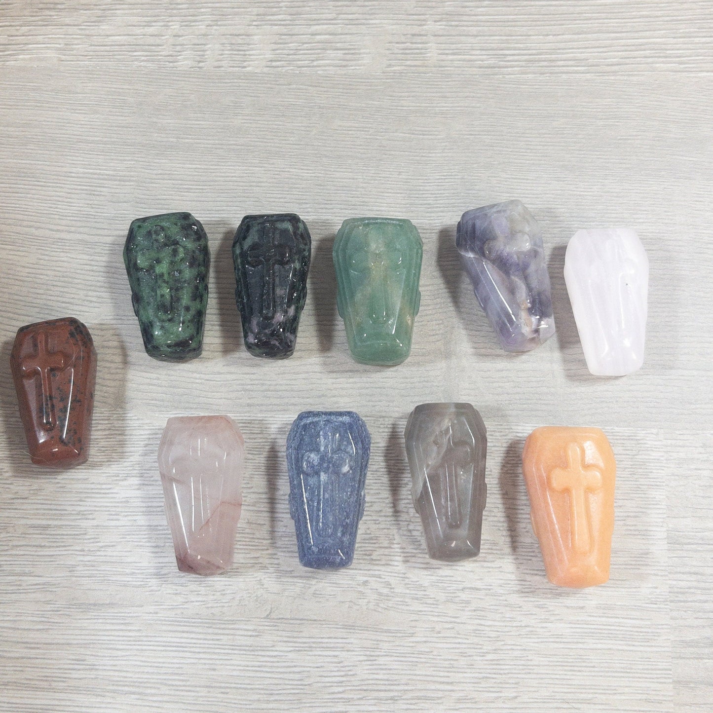 Mixed material mini coffin carving