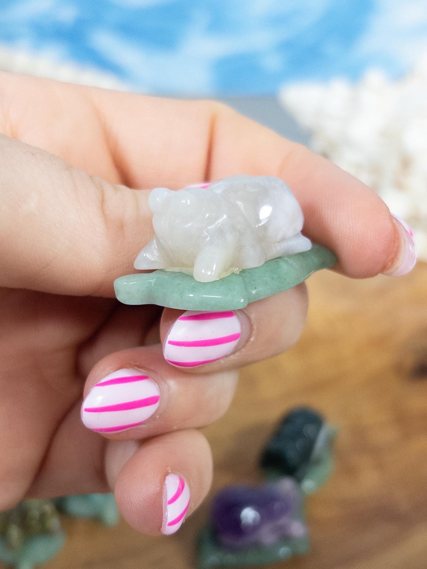 1 Intuitively Chosen Crystal Ladybug Carving