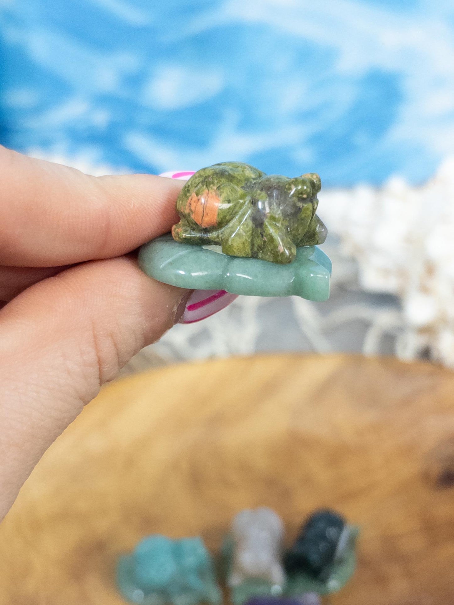 1 Intuitively Chosen Crystal Ladybug Carving