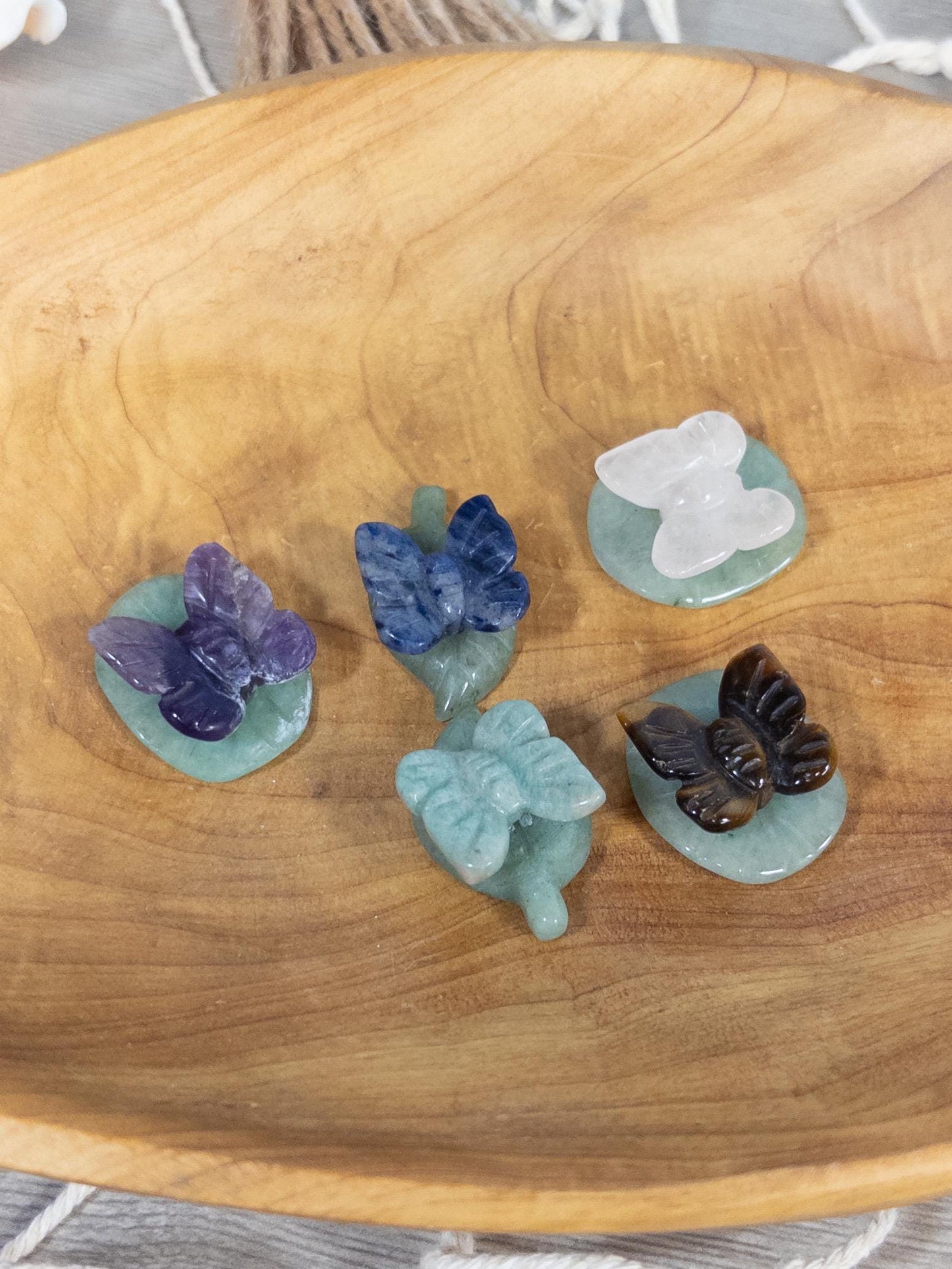 Intuitively chosen Butterfly Carving