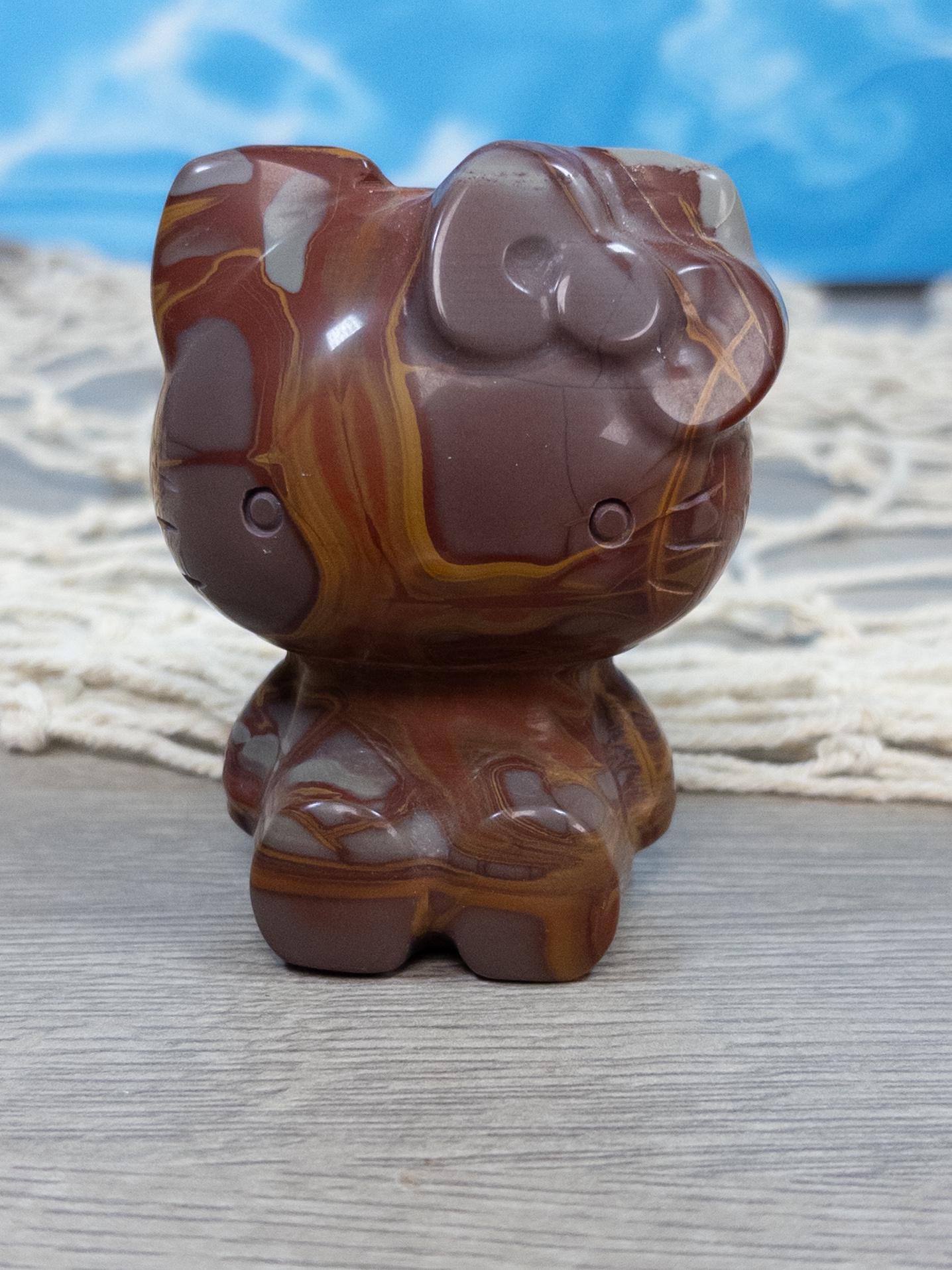 Noreena Jasper Hello Kitty Carving